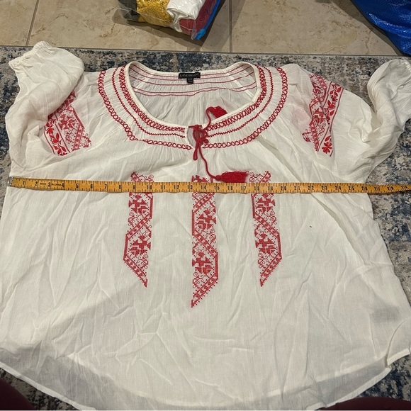 Lane Bryant White & Red Bavarian Embroidered Tunic Size 18/20 - Picture 7 of 10
